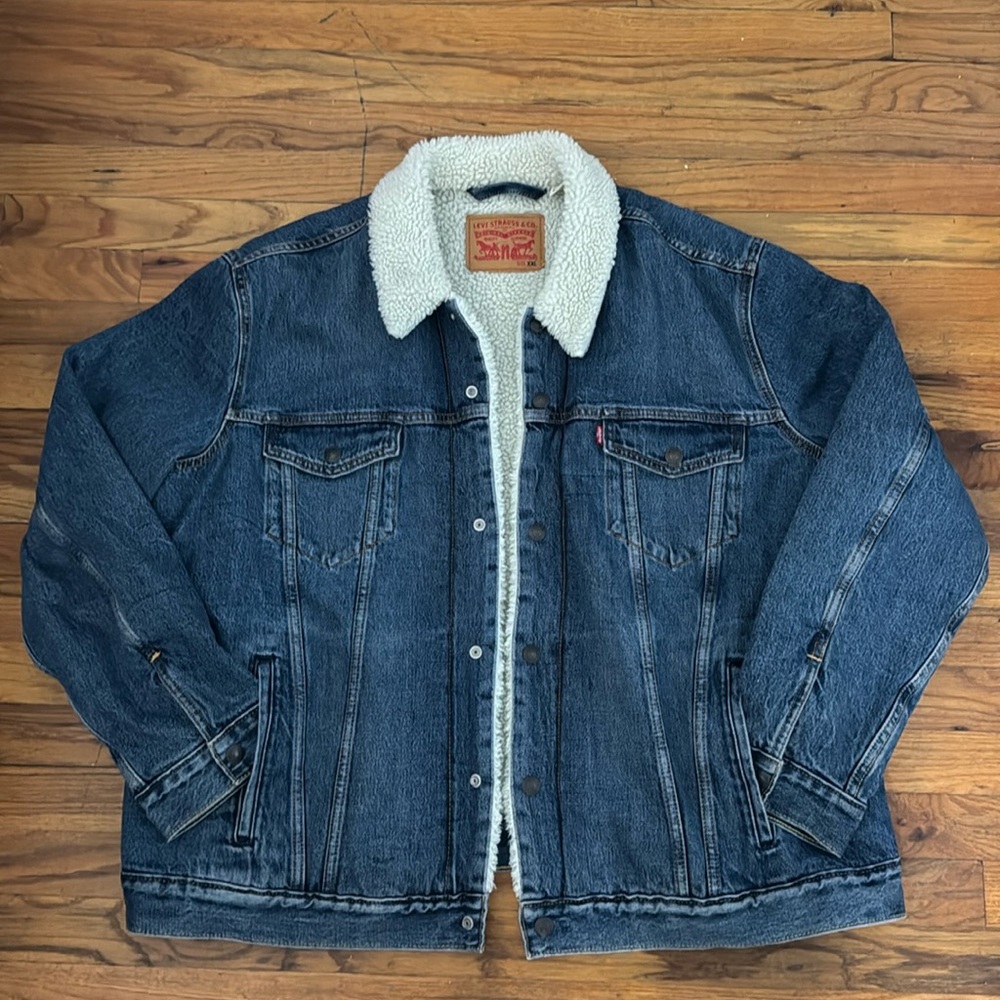 Levi’s denim trucker jacket